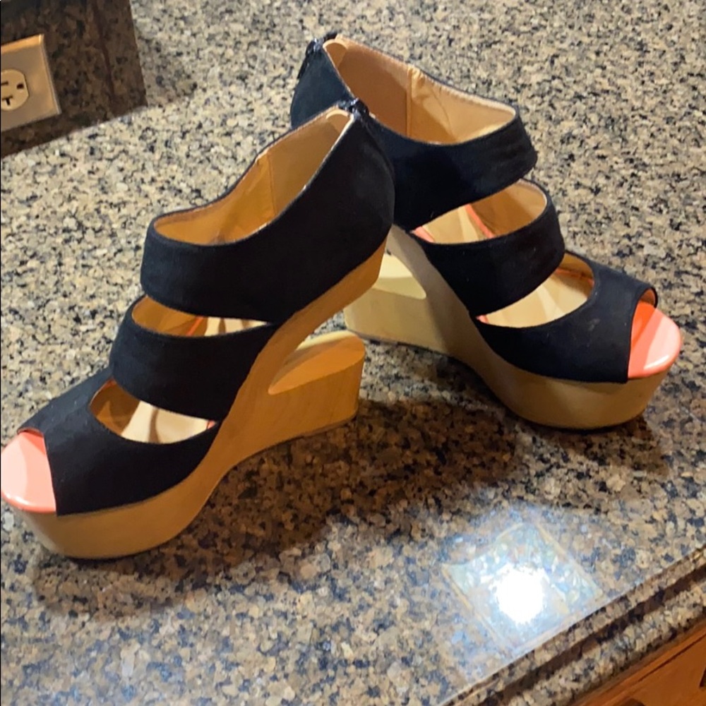 Wedge Like Heals